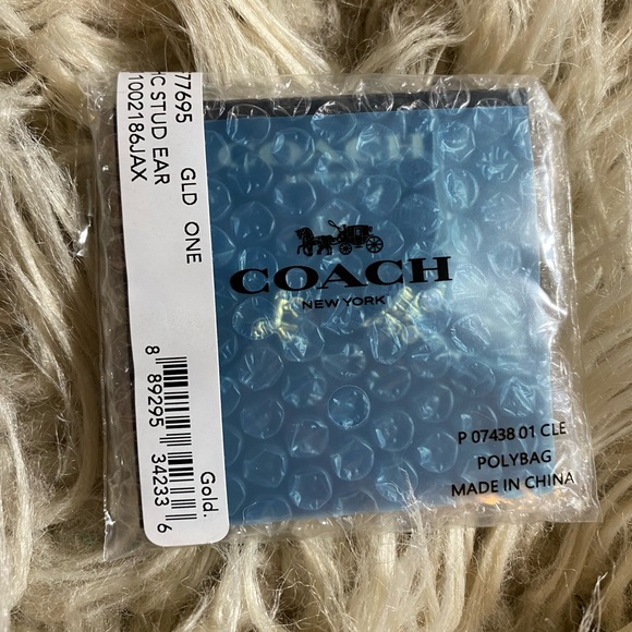 *NWT* COACH Horse 🐎 and Carriage Stud Earrings in Gold - Picture 11 of 11